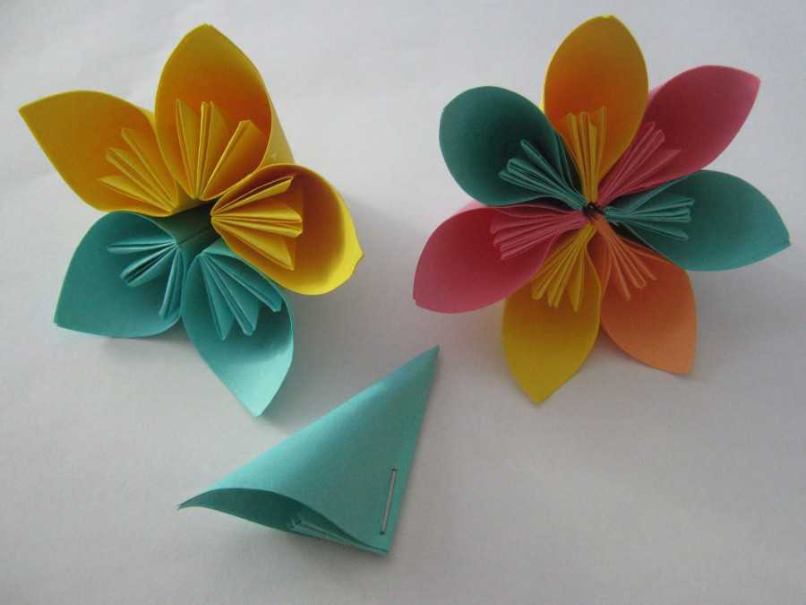 Цветы бумажные оригами: 10 вариантов как сделать цветы оригами своими руками