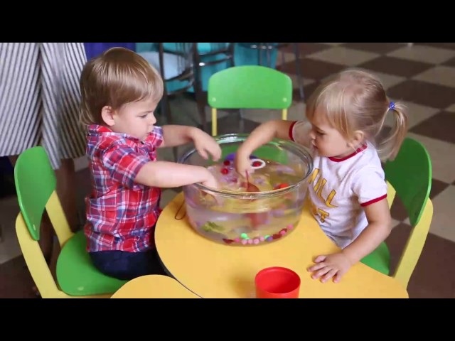 Игры для детей с водой: 10 идей для домашних игр с водой