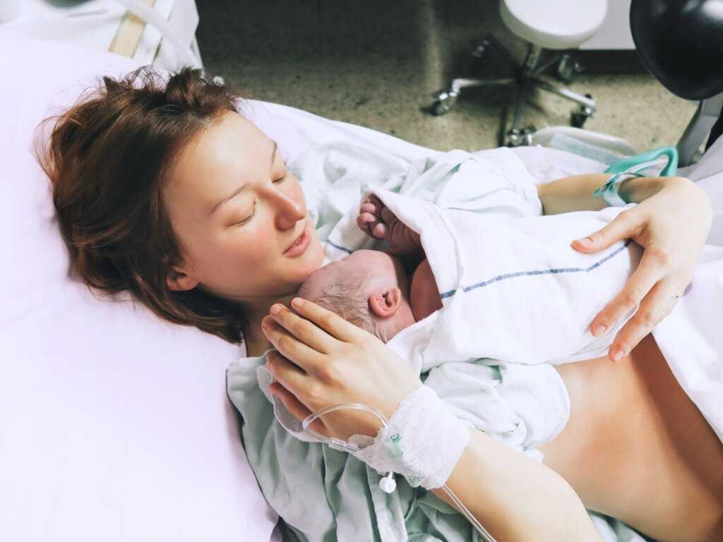 Как родить без разрывов и быстро: Как избежать разрывов во время родов?