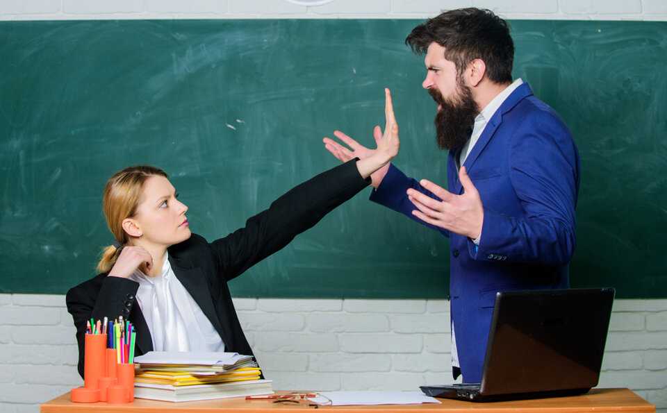 Конфликт с учителем что делать: Конфликт между учителем и учеником в школе: что делать, примеры и методы решения конфликта