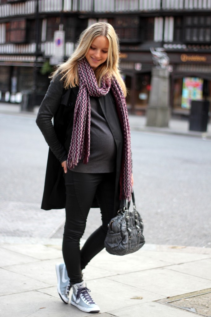 Что носят осенью беременные: Гардероб для беременной женщины на осень и зиму