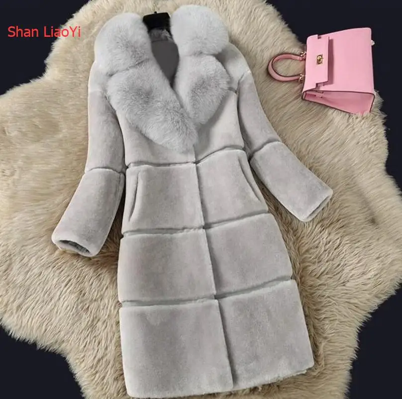 Что лучше пальто зимнее или шуба: Что лучше купить на зиму пальто или шубу?