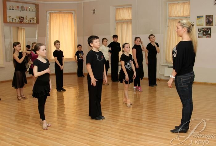 Стоит ли мальчика отдавать на танцы: Стоит ли мальчику заниматься танцами? — Школа танцев Динамо НН
