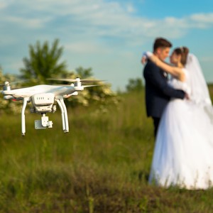 Съемка свадьбы с квадрокоптера: Съемка свадеб с квадрокоптера - Свадебная съемка с коптера