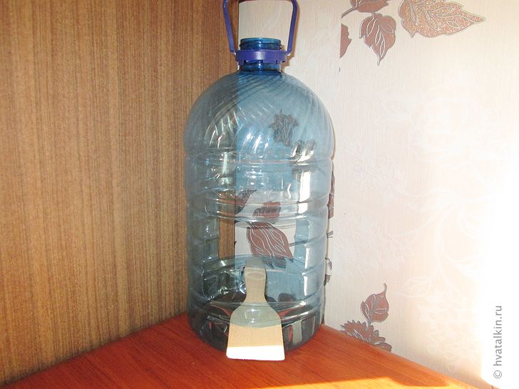Как сделать кормушку из пятилитровой бутылки: Кормушка для птиц из 5 литровой бутылки 200 фото, пошаговые инструкции