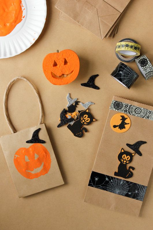 Поделки на хэллоуин своими руками из бумаги: поделки тыквы, гирлянды, маски, костюмы – распечатать и вырезать шаблоны на hellowen