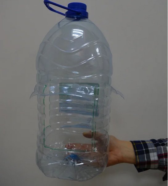 Кормушки для птиц из пластиковых бутылок своими руками: как сделать ее из 2-литровой пластмассовой бутылки своими руками пошагово? Как украсить кормушку?