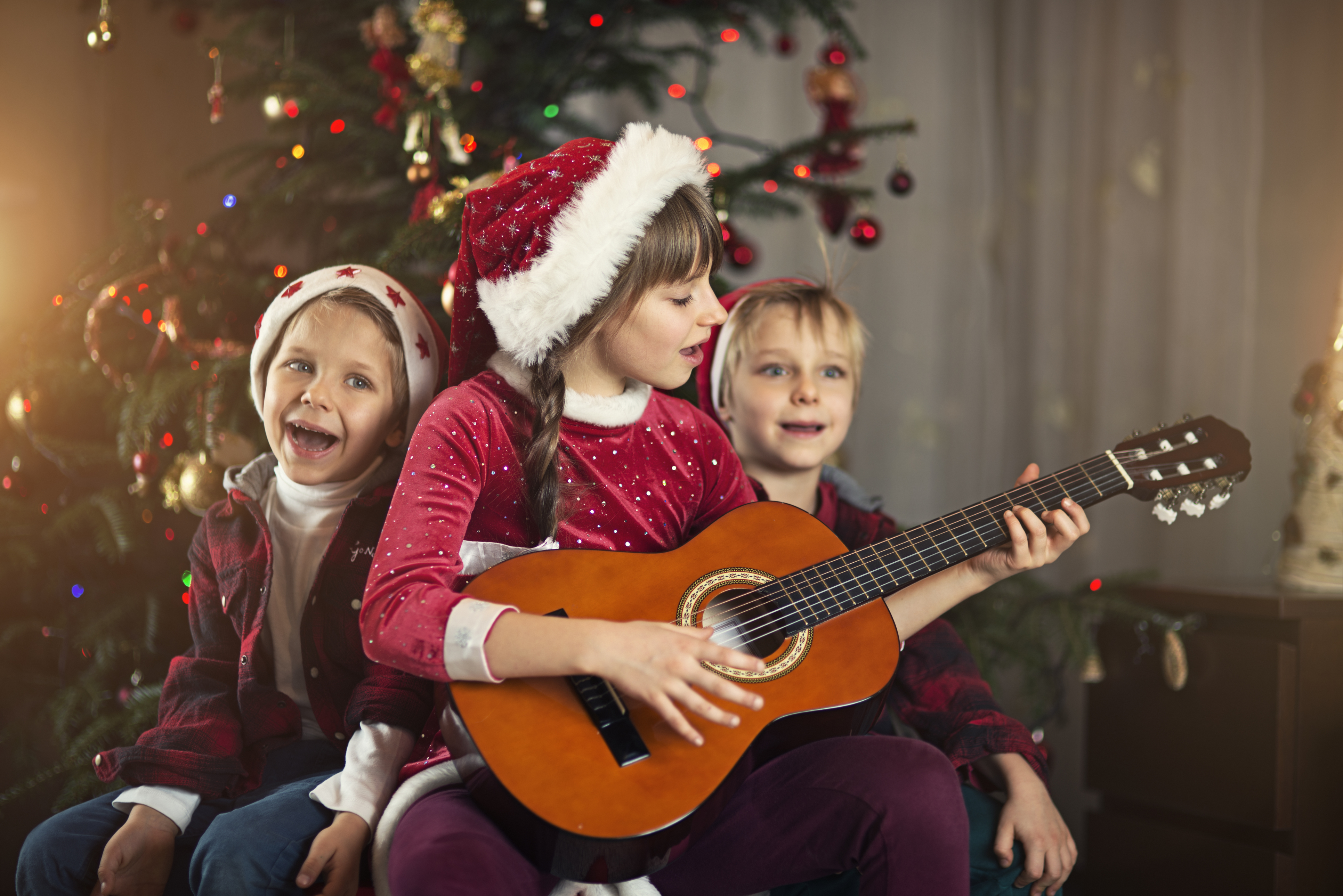 Слушать песню новогоднюю песню: Детские новогодние песни слушать онлайн и скачать