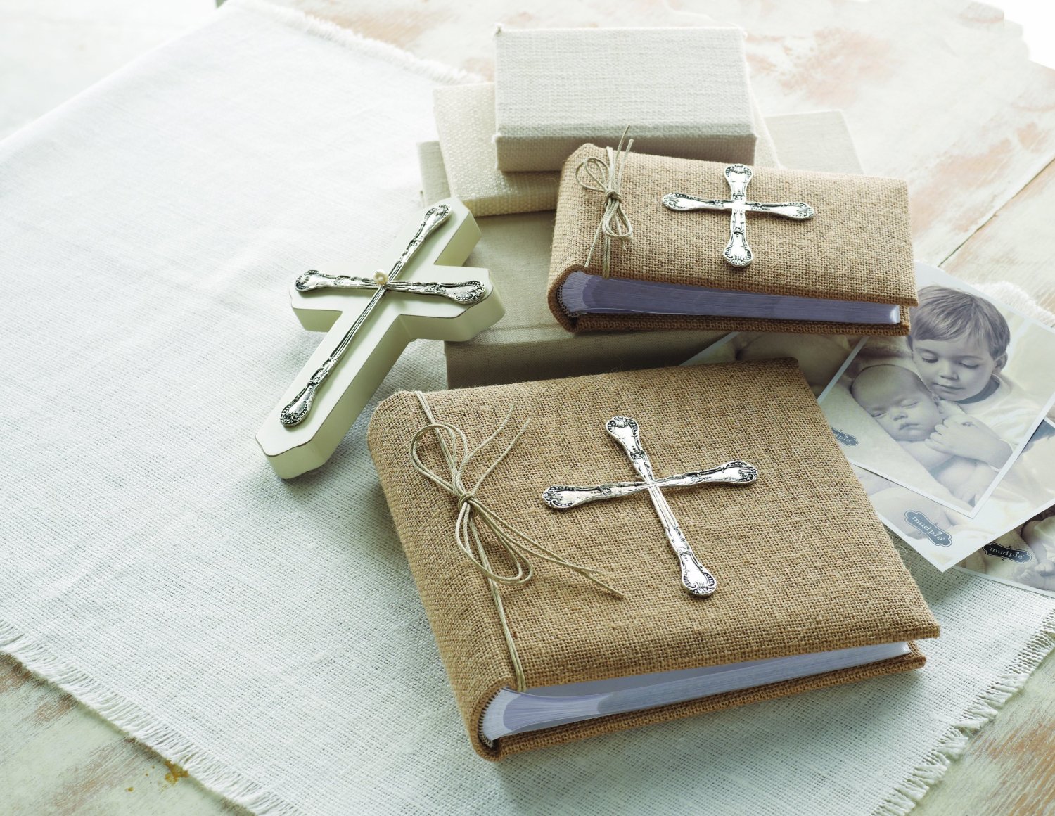 Что дарят кумовьям на крестины: Подарки крестным родителям на крестины: подборка для крестной и крестного