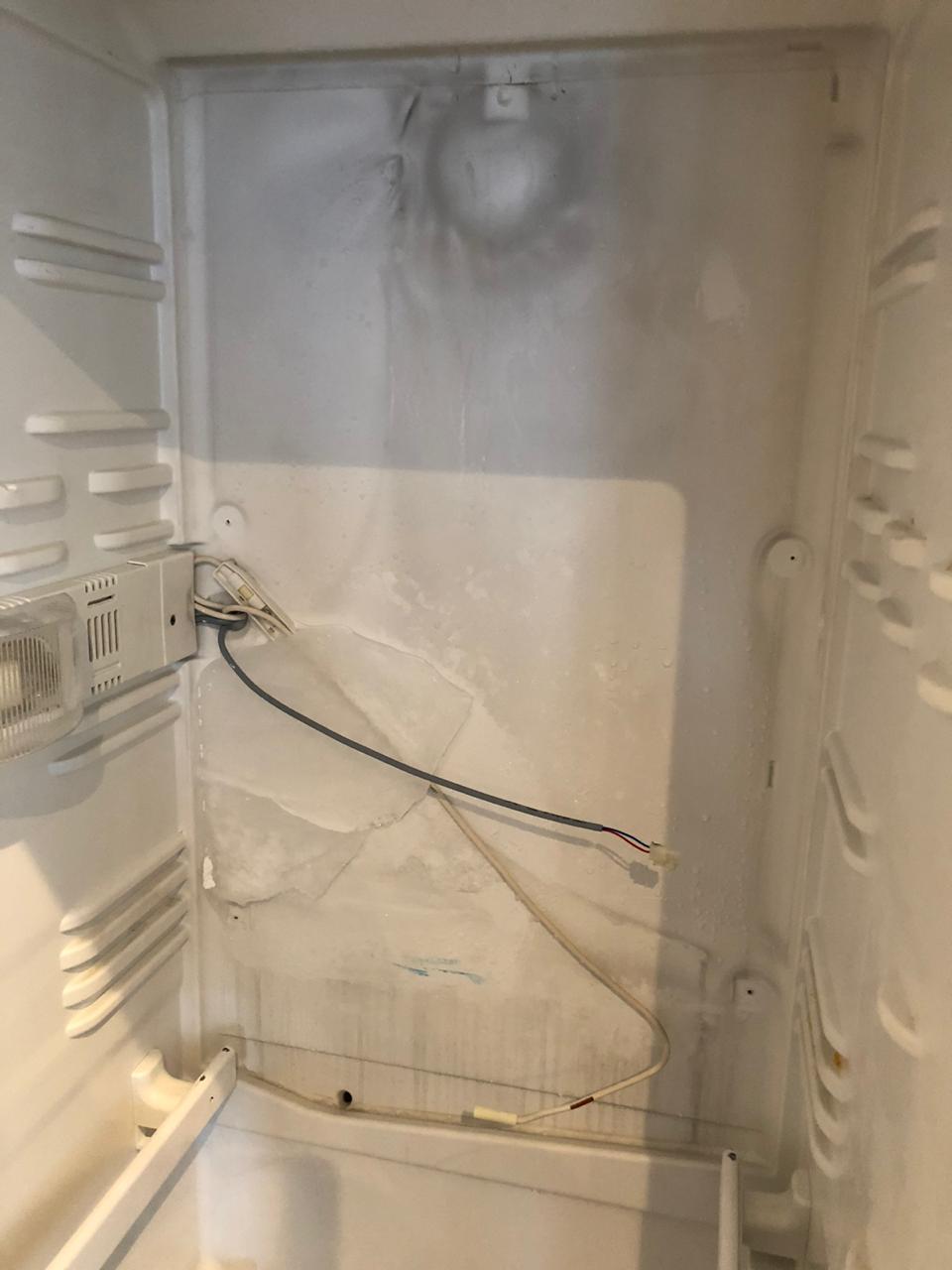 Задняя стенка холодильника намерзает: 9 причин, почему намерзает лед и снег на задней стенке холодильника, что делать? Советы мастера