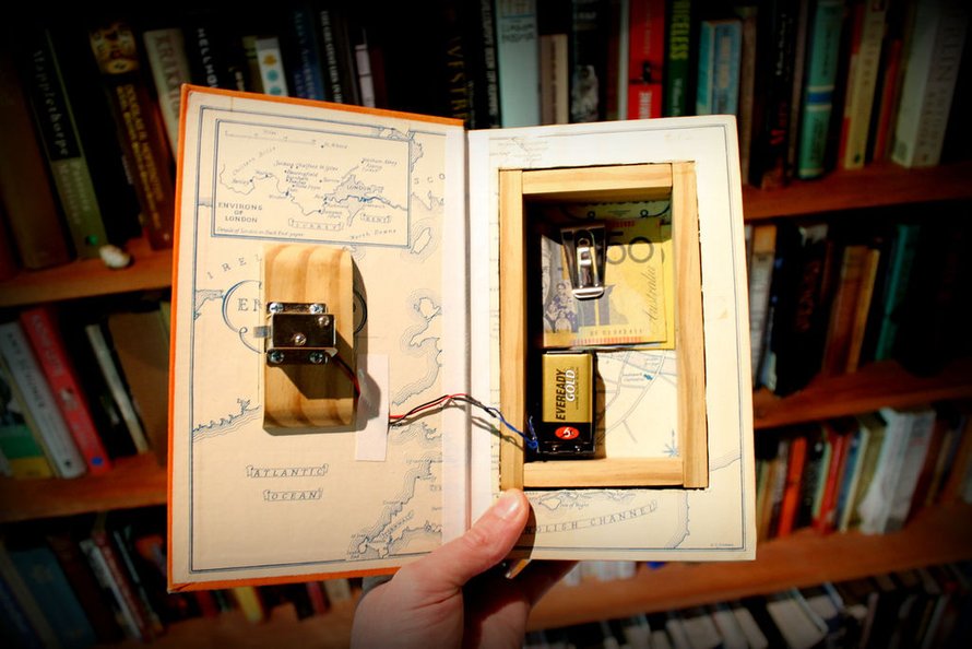 Своими руками тайник книга: Как сделать тайник из книги (лайфхак, мастер-класс) | Море хобби