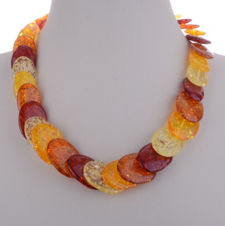 Янтарные бусы с чем носить фото: с чем носить модели из необработанного и натурального янтаря, медового и вишневого, зеленого и красного