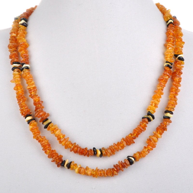 Янтарные бусы с чем носить фото: с чем носить модели из необработанного и натурального янтаря, медового и вишневого, зеленого и красного