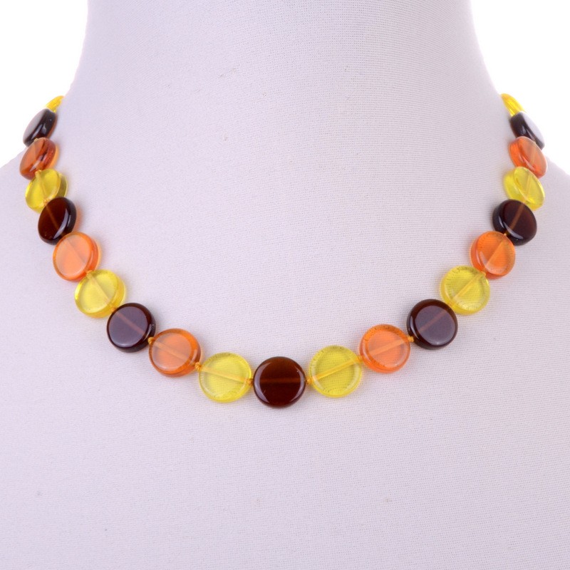 Янтарные бусы с чем носить фото: с чем носить модели из необработанного и натурального янтаря, медового и вишневого, зеленого и красного