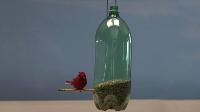 Кормушка для птиц из пластиковой бутылки своими руками фото: оригинальные идеи и их фото