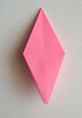 Origami Lily flower photo diagrams 15