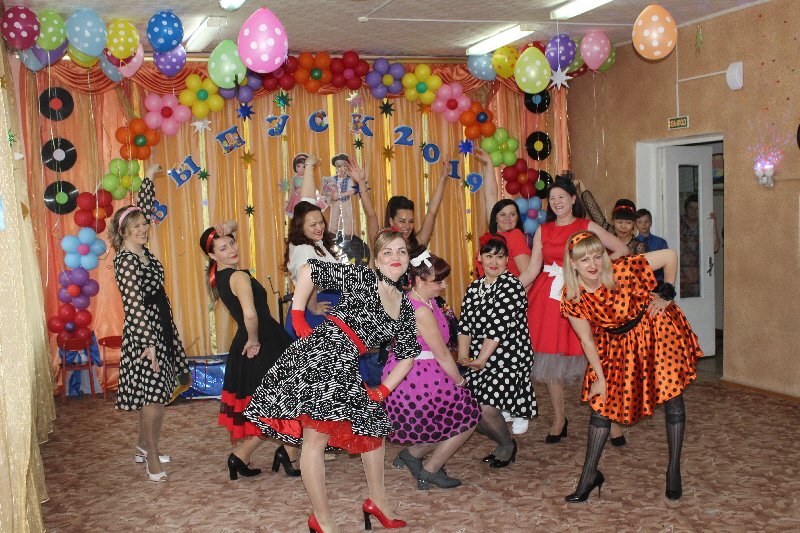 Сценарий осенний бал в детском саду: Сценарий праздника осени в детском саду «Осенний бал» в средней группе «Шие»