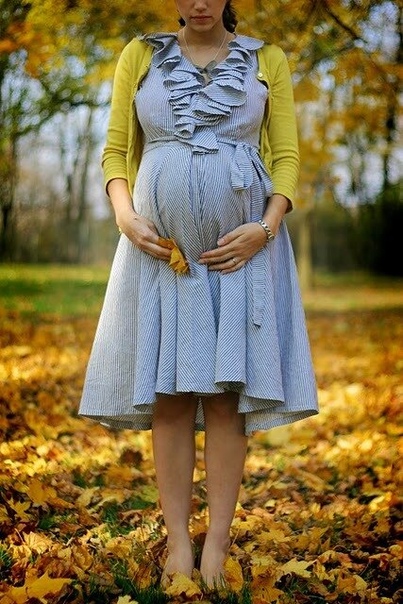 Что одеть беременной осенью фото: Что лучше надеть беременной на фотосессию в студии или на улице
