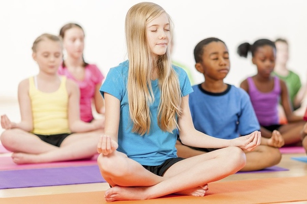 Полезна ли детям йога: Детская йога, йога для детей, внедрение занятий по йоге в школе